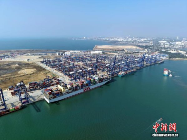 外盘开户配资 海南封关看变化：洋浦港一季度外贸集装箱吞吐量增长199%